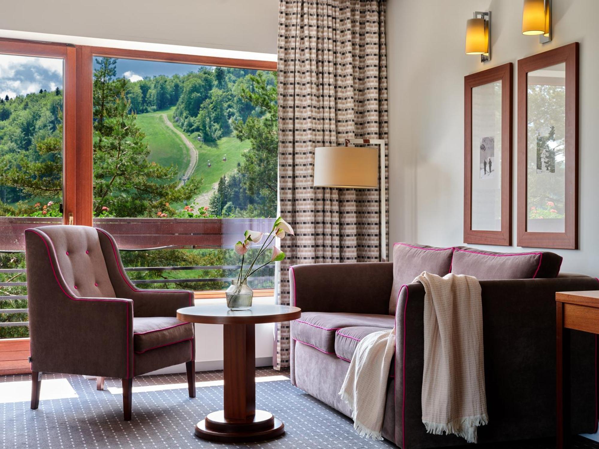 Hotel Dr Irena Eris Zdrój 4*